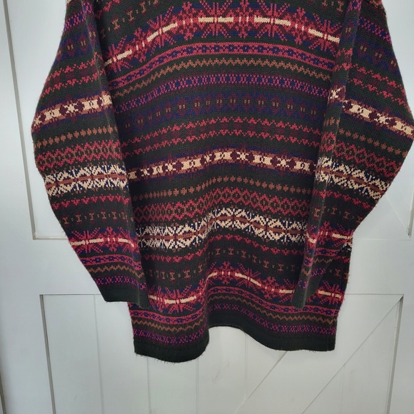 Basic Editions Multicolor Patterned Crewneck Sweater - Picture 3 of 6